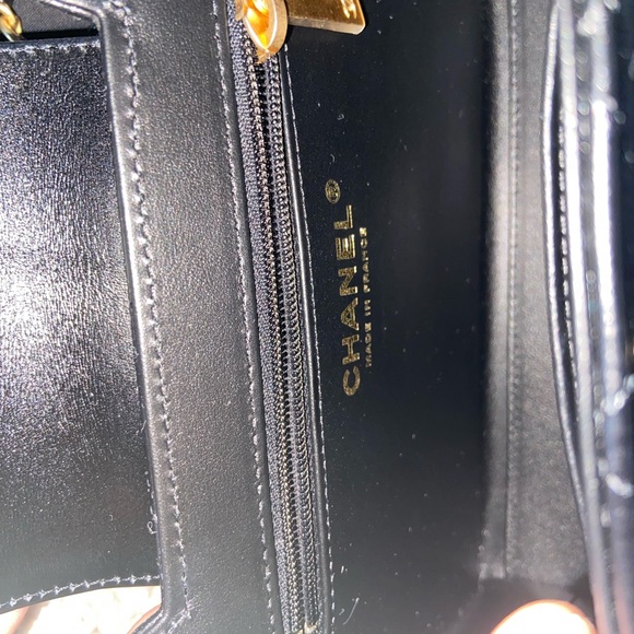 Chanel small Kelly bag. Black calf leather - Picture 10 of 17